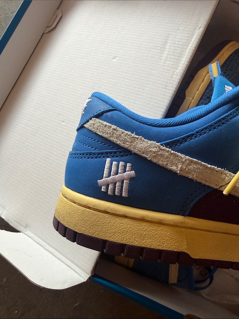 Nike Dunk Low - Picture 3 of 8